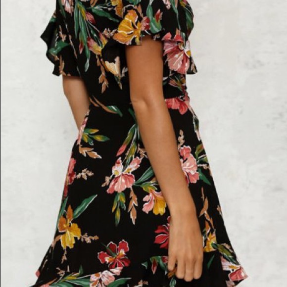 ✨BLACK✨Chiffon floral dress - Picture 3 of 8